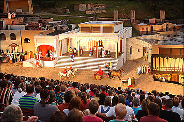 Great Passion Play In Eureka Springs
